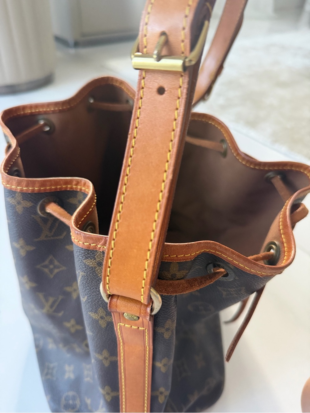 Auth Louis Vuitton Monogram Petit Noe Shoulder Bag Brown M42226 Used - Picture 4 of 9